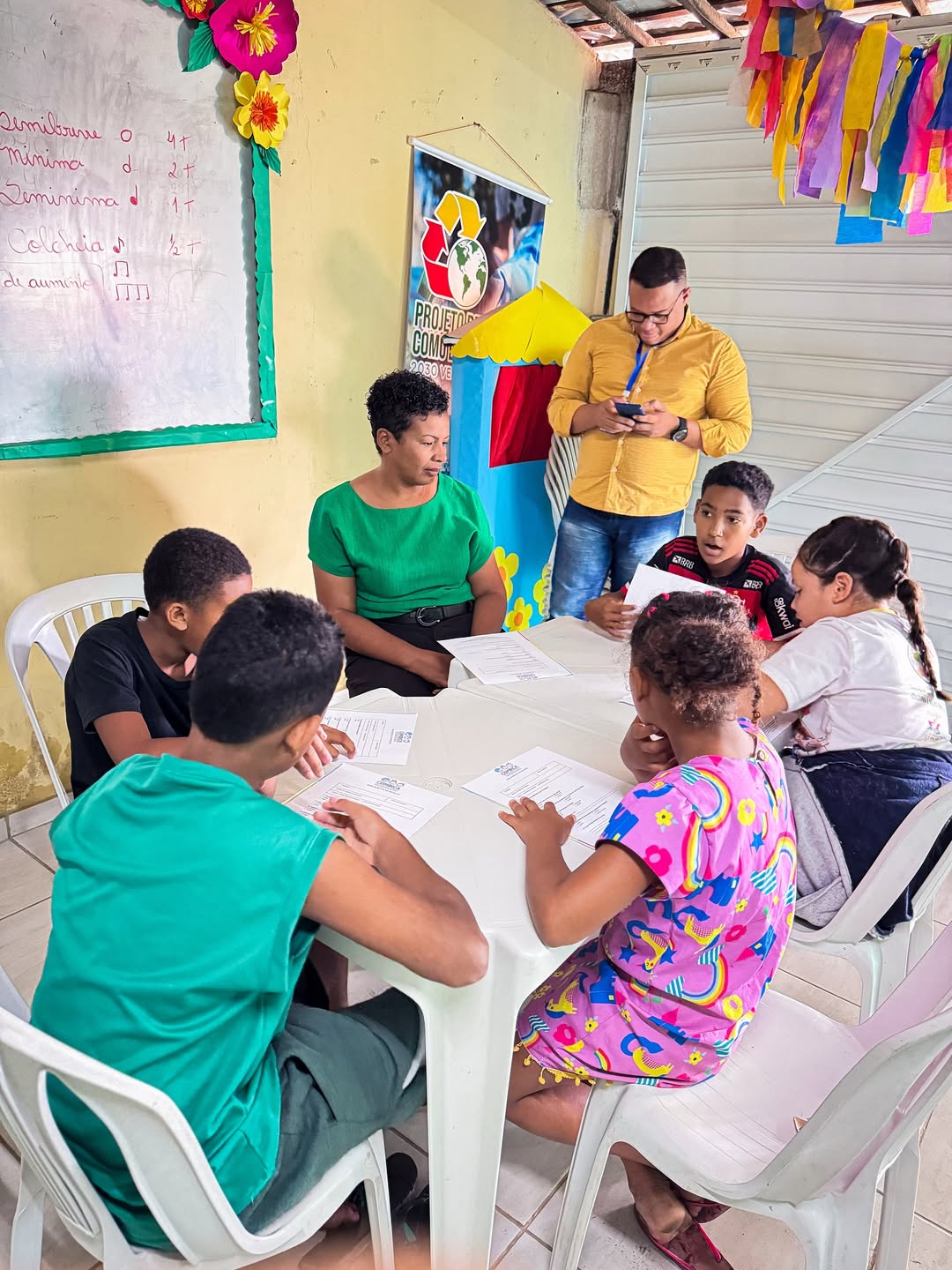 Hoje o Projeto Alvorecer recebeu com alegria a visita do COMDICA de Lagoa de Itaenga para um mom
