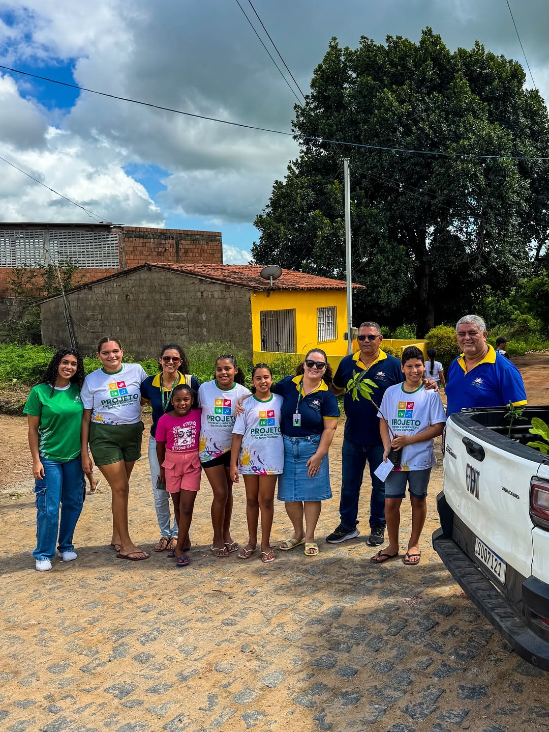 🌱💚 Hoje o Projeto Alvorecer espalhou mais vida pela comunidade!Com muita alegria e dedicação, (4)